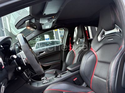 Mercedes A45 AMG