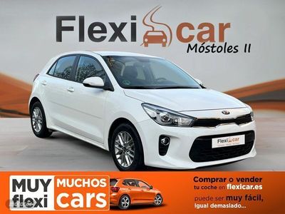 Usado Kia Rio 101 CV (74 kW) 2017 Blanco Berlina