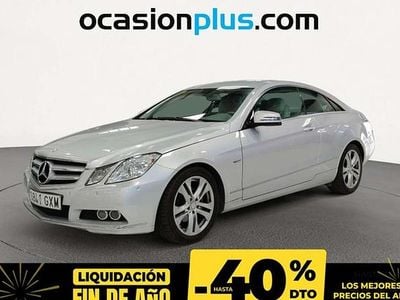 Plateado Usado 2010 Mercedes E200 Coupe | 12.990 € (Precio justo)