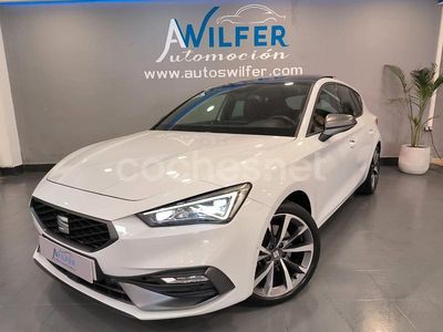 Blanco Usado 2021 Seat Leon FR Berlina | 23.490 € (Un poco caro)