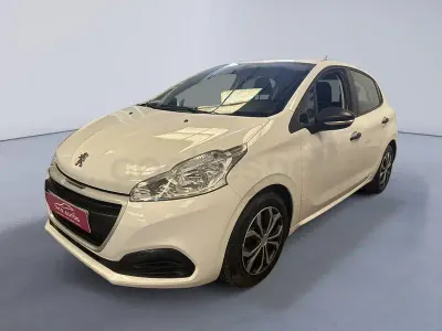 Używany Peugeot 208 Business-Line 75 KM (55 kW) 2016 Biały Hatchback