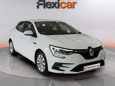 Usado Renault Mégane II Business 115 CV (84 kW) 2021 Blanco Berlina