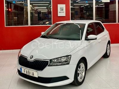 Blanco Usado 2021 Skoda Fabia Ambition Berlina | 12.975 € (Precio justo)