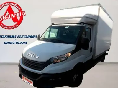 Usado Iveco Daily 160 CV (117 kW) 2023 Blanco Van