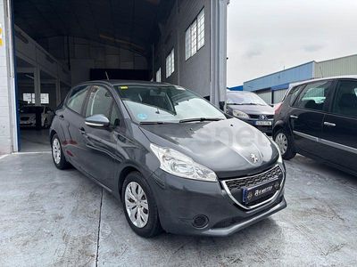 Usado Peugeot 208 Access 82 CV (60 kW) 2014 Gris / plata Utilitario