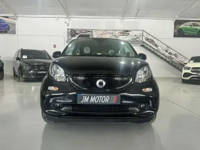 Usado Smart ForFour Passion 71 CV (52 kW) 2016 Negro Utilitario