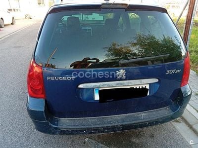 Usado Peugeot 307 110 CV (80 kW) 2007 Azul Familiar