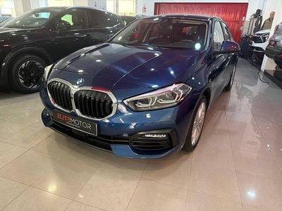 Usado BMW 118 Sport Line 136 CV (100 kW) 2023 Blanco Utilitario