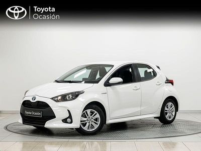 Blanco Usado 2021 Toyota Yaris Hybrid Active Berlina | 18.850 € (Un poco caro)