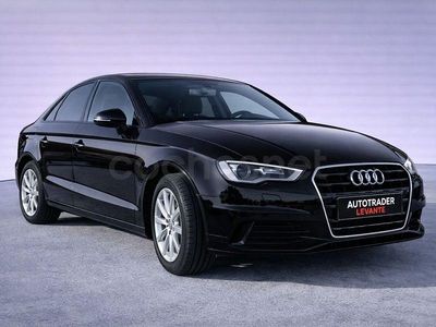 Usado Audi A3 Attraction 125 CV (91 kW) 2015 Negro Berlina