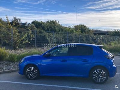 Azul Usado 2023 Peugeot 208 Allure Utilitario | 16.000 € (Un poco caro)