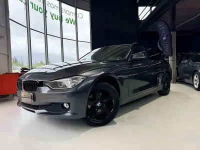 Usado BMW 318 Comfort Edition 143 HP (105 kW) 2015 Cinzento Sedan