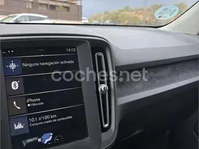 Usado Volvo XC40 150 CV (110 kW) 2019 Negro SUV
