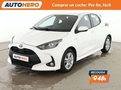 Blanco Usado 2021 Toyota Yaris Hybrid Active Berlina | 16.817 € (Buen precio)