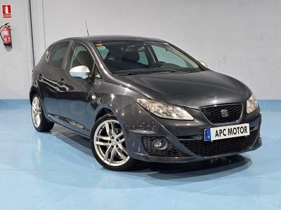 Usado Seat Ibiza FR 150 CV (110 kW) 2010 Gris / plata Berlina