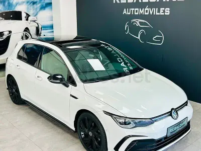 Usado VW Golf VIII R-line 150 CV (110 kW) 2024 Blanco Berlina