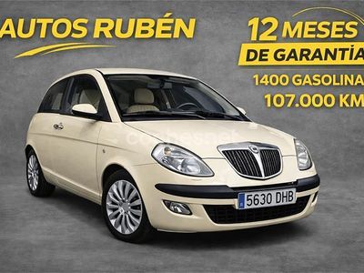 Usado Lancia Ypsilon 95 CV (69 kW) 2005 Beige Utilitario