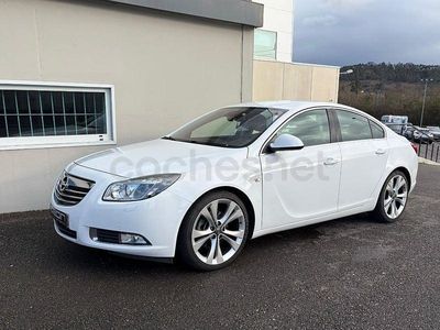 Usado Opel Insignia Cosmo 180 CV (132 kW) 2010 Blanco Berlina