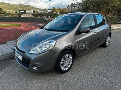 Beige Usado 2010 Renault Clio II Berlina | 5900 € (Un poco caro)