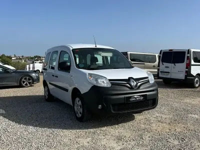 Usado Renault Kangoo 75 CV (55 kW) 2020 Blanco Monovolumen