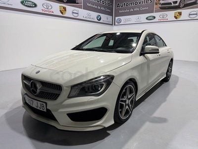 Usado Mercedes CLA220 AMG line 177 CV (130 kW) 2015 Blanco Berlina