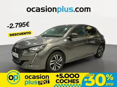 Usado Peugeot 208 Allure 100 CV (73 kW) 2023 Gris Utilitario