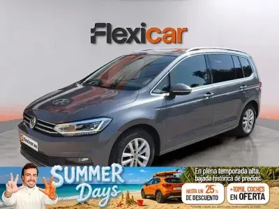 Usado VW Touran Business 115 CV (84 kW) 2019 Gris Monovolumen