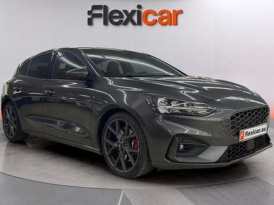 Usado Ford Focus ST 280 CV (205 kW) 2022 Gris Utilitario