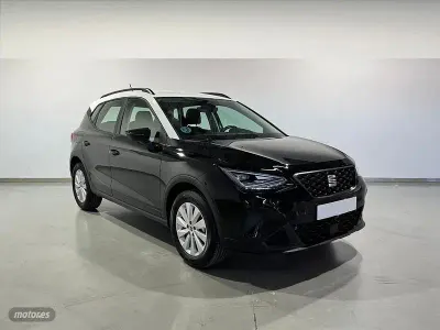Usado Seat Arona Style 115 CV (84 kW) 2025 Blanco SUV