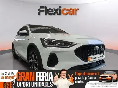 Usado Ford Focus Active 155 CV (114 kW) 2022 Blanco Berlina