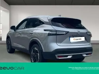 Usado Nissan Qashqai N-Connecta 140 CV (102 kW) 2024 Gris SUV