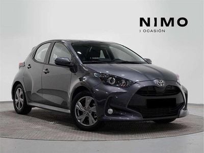 Usado 2024 Toyota Yaris Hybrid Active Utilitario | 21.000 € (Precio justo)