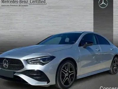 Usado Mercedes CLA250e 218 CV (160 kW) 2025 Plata Coupe
