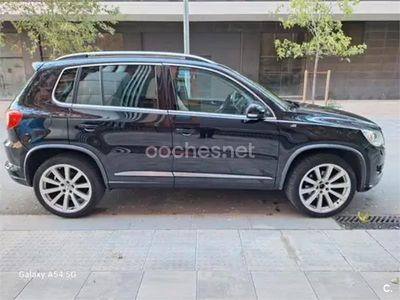 Usado VW Tiguan R-line 200 CV (147 kW) 2010 Negro SUV