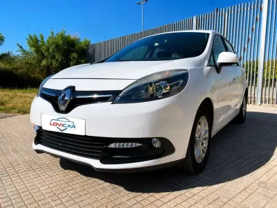 Usado Renault Scenic E-Tech 110 CV (80 kW) 2014 Blanco Monovolumen