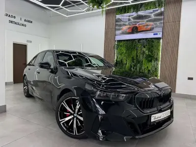 Usado BMW 520 Comfort Edition 196 CV (144 kW) 2025 Negro Berlina