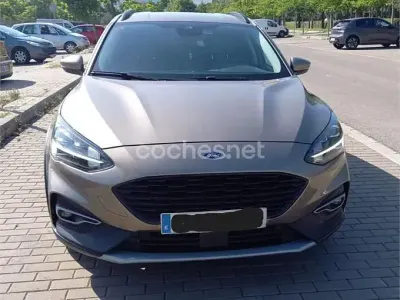 Usado Ford Focus Active 150 CV (110 kW) 2019 Gris / plata Berlina