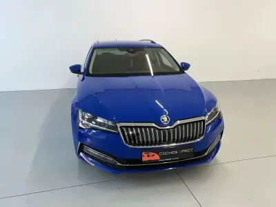 Usado Skoda Superb Ambition 218 HP (160 kW) 2020 Azul Carrinha