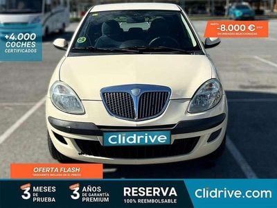 Usado Lancia Ypsilon 90 CV (66 kW) 2006 Blanco Utilitario