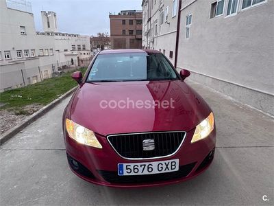 Usado Seat Exeo Style 143 CV (105 kW) 2010 Granate Berlina