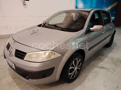 Negro Usado 2005 Renault Mégane II Authentique Berlina | 1560 € (Super precio)