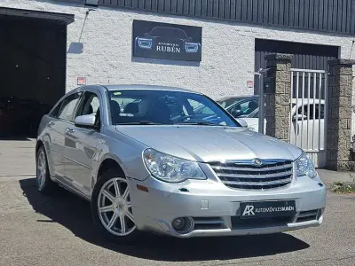 Usado Chrysler Sebring Limited 139 CV (102 kW) 2008 Gris Berlina
