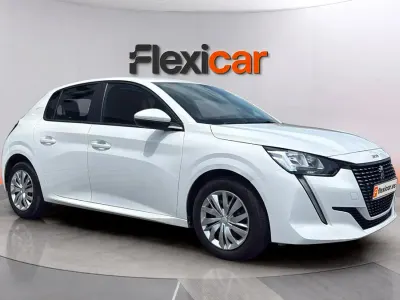 Usado Peugeot 208 Active 101 CV (74 kW) 2021 Blanco Utilitario
