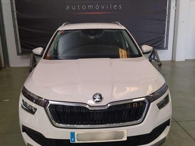 Usado Skoda Kamiq Ambition 110 CV (80 kW) 2021 Blanco SUV