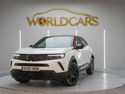 Usado Opel Mokka GS Line 131 CV (96 kW) 2022 Blanco SUV