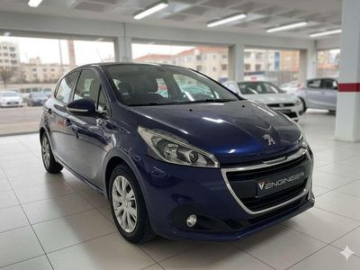 Usado Peugeot 208 Active 82 CV (60 kW) 2016 Azul Utilitario