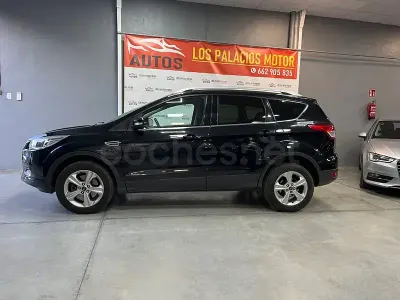 Usado Ford Kuga Trend 150 CV (110 kW) 2016 Negro SUV