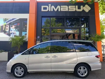 Usado Toyota Previa Sol 116 CV (85 kW) 2005 Gris / plata Monovolumen