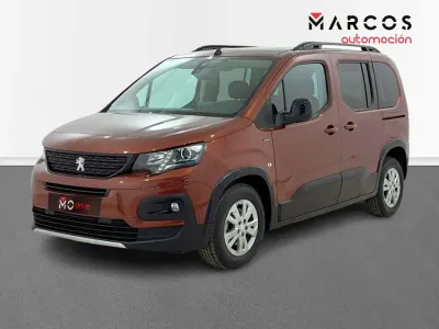 Usado Peugeot Rifter GT-line 130 CV (95 kW) 2019 Monovolumen