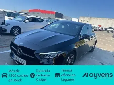Usado Mercedes A180 136 CV (100 kW) 2023 Negro Berlina